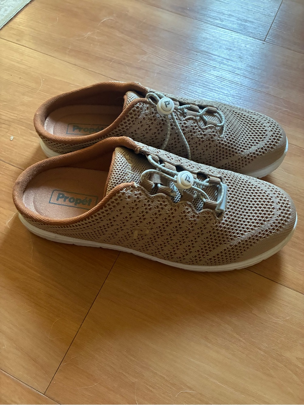 Propét Women's Travel Walker Evo Slides size 9.5 - Picture 2 of 7